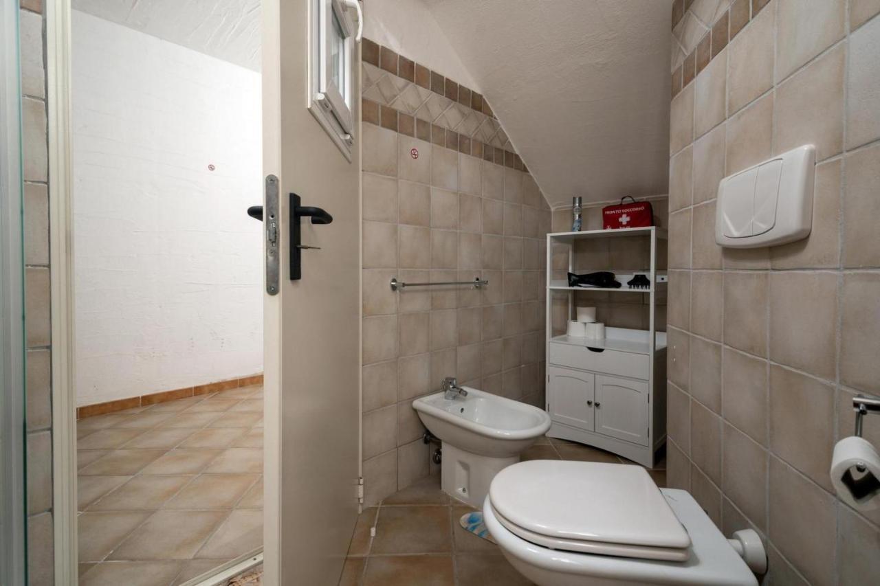 L'Estasi Tanca Piras A Bordo Piscina Con Vista Mare Villa Nebida Exteriör bild