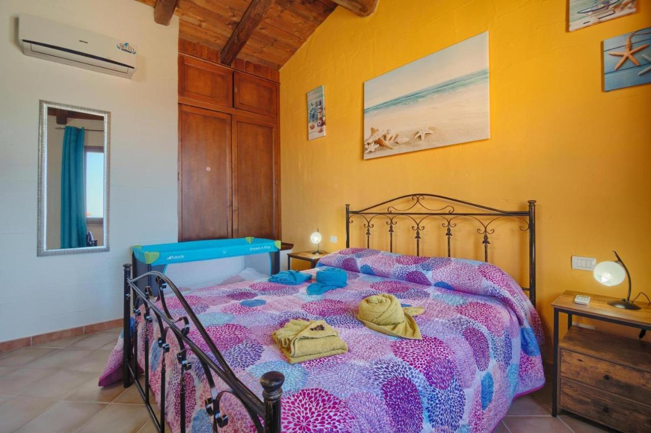 L'Estasi Tanca Piras A Bordo Piscina Con Vista Mare Villa Nebida Exteriör bild