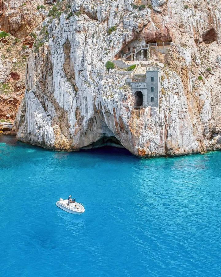 L'Estasi Tanca Piras A Bordo Piscina Con Vista Mare Villa Nebida Exteriör bild